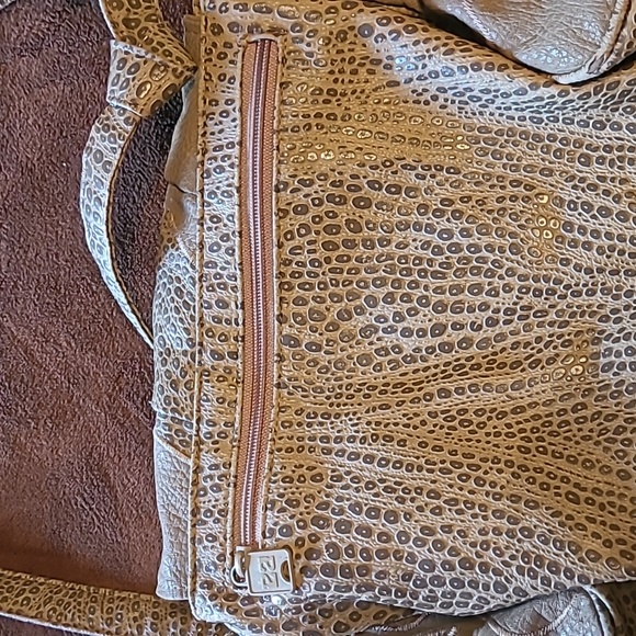 Vintage Alentino crossbody handbag - Picture 9 of 11